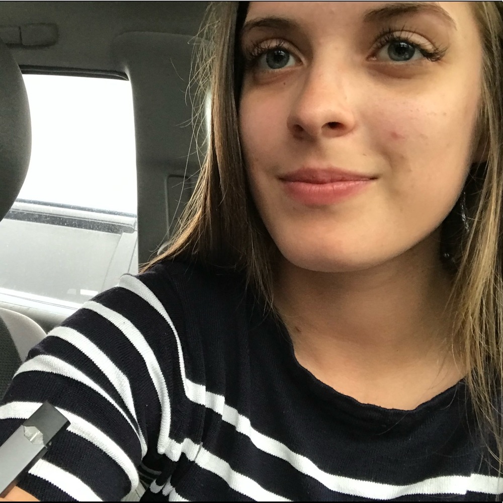 Meet your Posher, Hannah